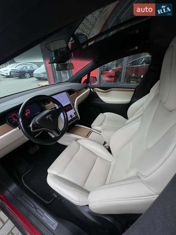 Позашляховик / Кросовер Tesla Model X 2020 в Чернівцях