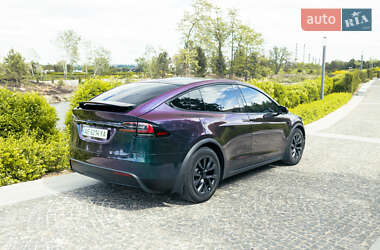 Позашляховик / Кросовер Tesla Model X 2024 в 