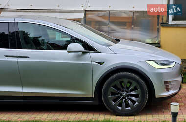 Внедорожник / Кроссовер Tesla Model X 2018 в 