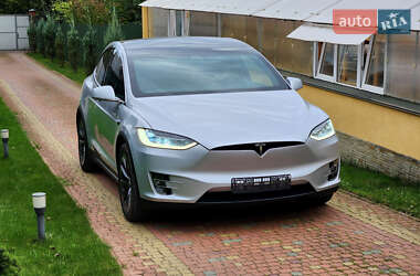 Внедорожник / Кроссовер Tesla Model X 2018 в 