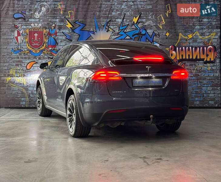 Позашляховик / Кросовер Tesla Model X 2018 в Вінниці