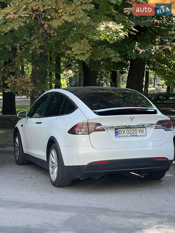 Позашляховик / Кросовер Tesla Model X 2020 в Хмельницькому