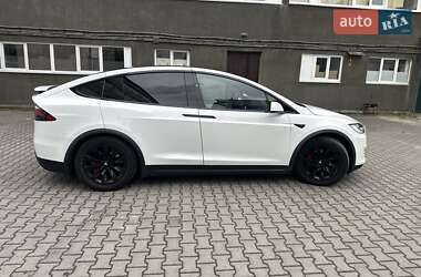 Внедорожник / Кроссовер Tesla Model X 2017 в 