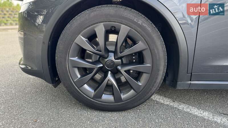 Внедорожник / Кроссовер Tesla Model X 2022 в Киеве