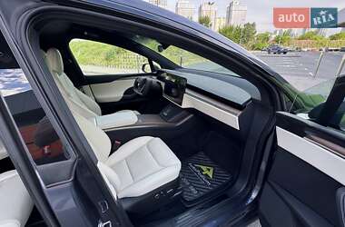 Позашляховик / Кросовер Tesla Model X 2022 в 