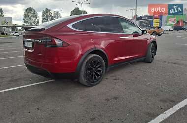 Позашляховик / Кросовер Tesla Model X 2017 в 