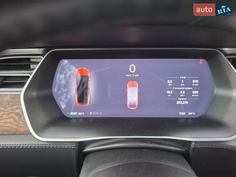 Внедорожник / Кроссовер Tesla Model X 2017 в Днепре