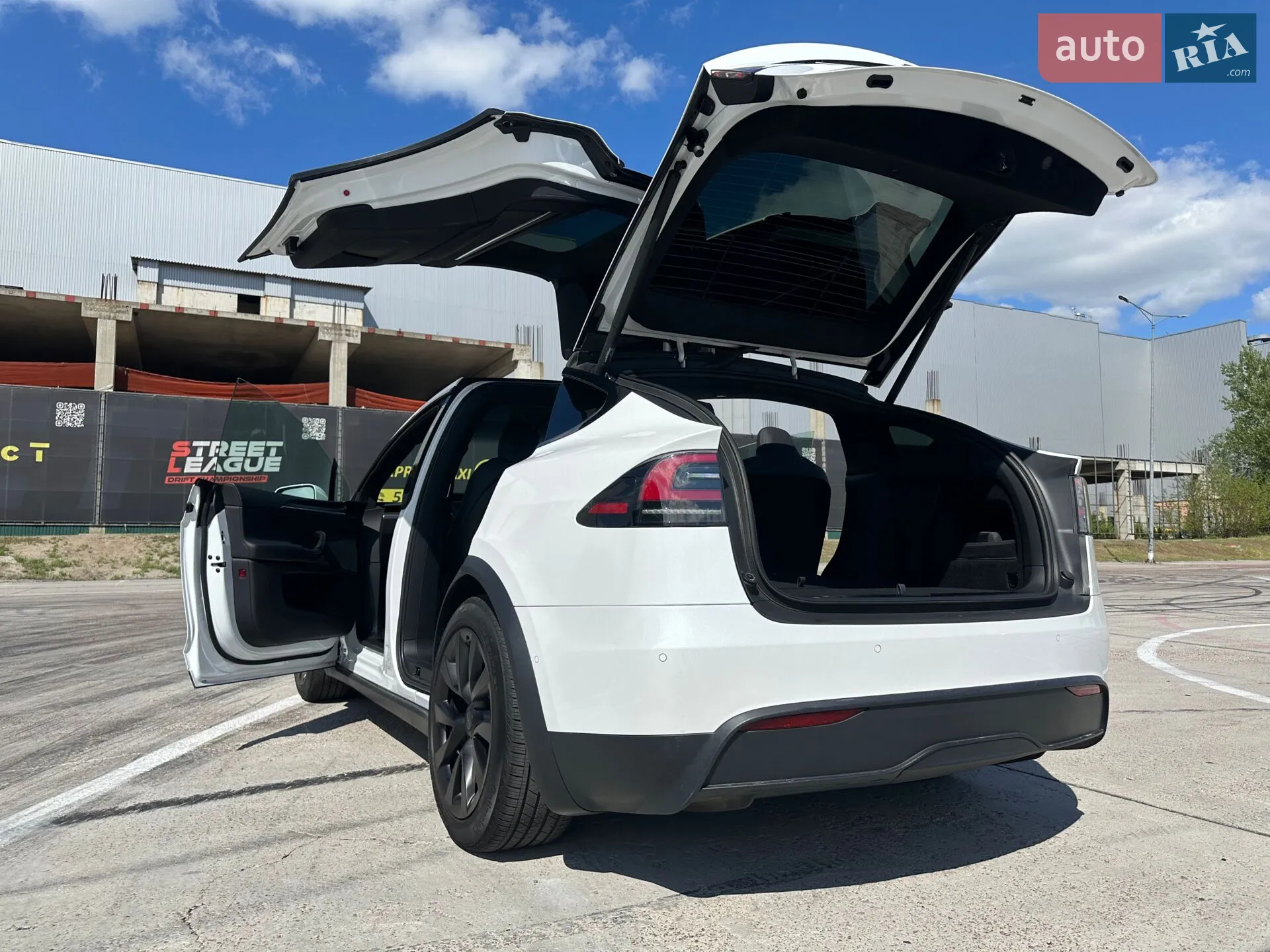 2022 Tesla Model X - мініатюра 8