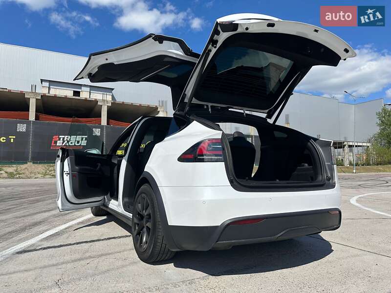 Внедорожник / Кроссовер Tesla Model X 2022 в Киеве