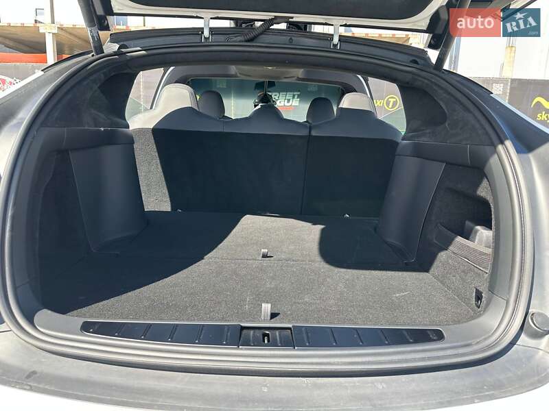 Внедорожник / Кроссовер Tesla Model X 2022 в Киеве