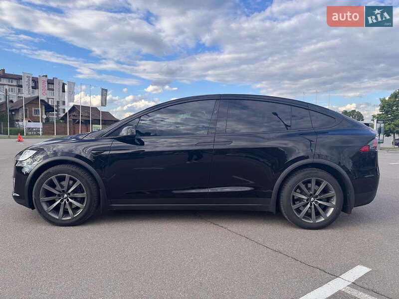 Позашляховик / Кросовер Tesla Model X 2020 в Києві