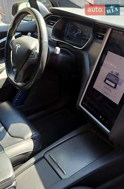 Внедорожник / Кроссовер Tesla Model X 2018 в 