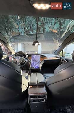 Внедорожник / Кроссовер Tesla Model X 2019 в 