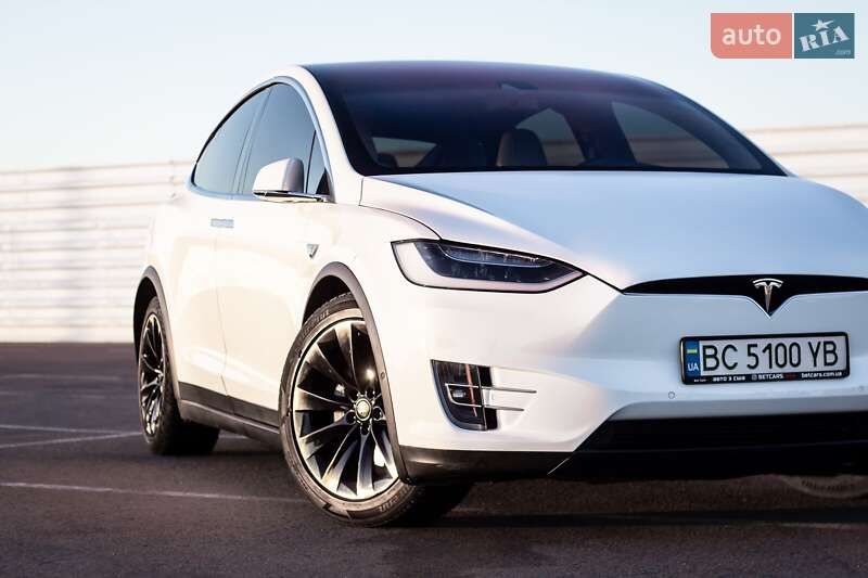 Внедорожник / Кроссовер Tesla Model X 2016 в Львове