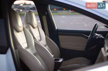 Позашляховик / Кросовер Tesla Model X 2016 в 