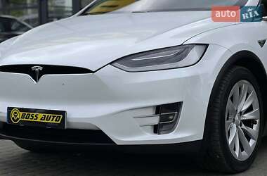 Внедорожник / Кроссовер Tesla Model X 2018 в 