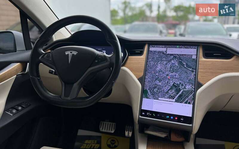 Позашляховик / Кросовер Tesla Model X 2018 в Івано-Франківську