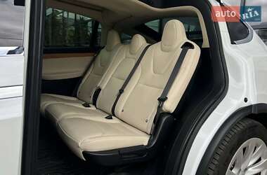 Внедорожник / Кроссовер Tesla Model X 2018 в 