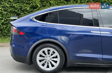 Внедорожник / Кроссовер Tesla Model X 2018 в 