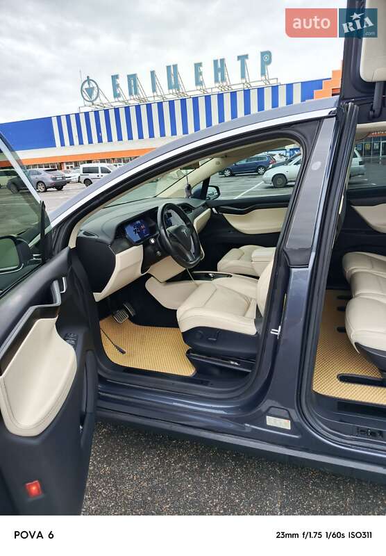 Позашляховик / Кросовер Tesla Model X 2018 в Одесі