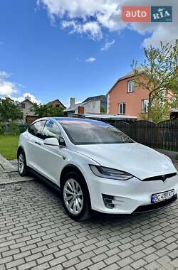 Внедорожник / Кроссовер Tesla Model X 2016 в 