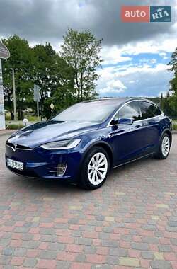Внедорожник / Кроссовер Tesla Model X 2018 в 