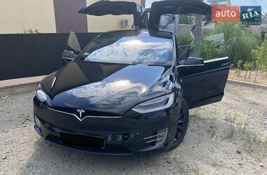 Внедорожник / Кроссовер Tesla Model X 2017 в 