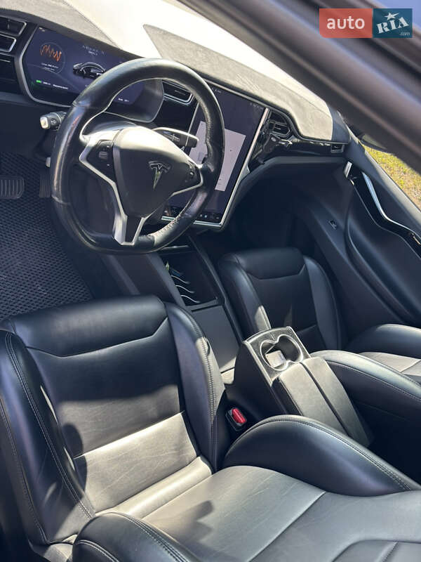 Внедорожник / Кроссовер Tesla Model X 2017 в Киеве