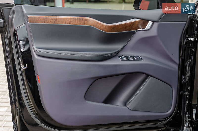 Внедорожник / Кроссовер Tesla Model X 2019 в Киеве фото 36 Внедорожник / Кроссовер Tesla Model X 2019 в Киеве
