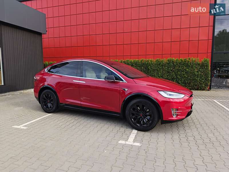 Внедорожник / Кроссовер Tesla Model X 2019 в Виннице