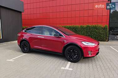 Позашляховик / Кросовер Tesla Model X 2019 в 