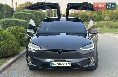 Внедорожник / Кроссовер Tesla Model X 2017 в 
