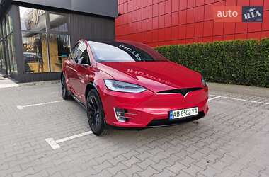 Позашляховик / Кросовер Tesla Model X 2019 в 