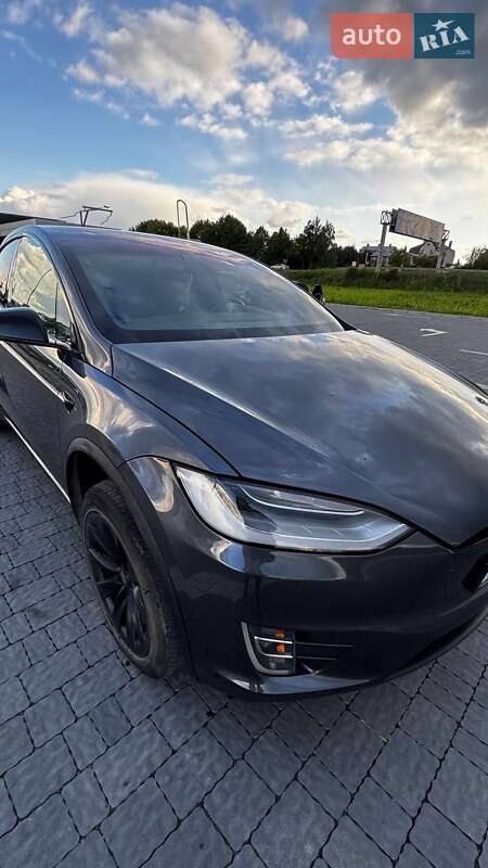 Позашляховик / Кросовер Tesla Model X 2020 в Львові