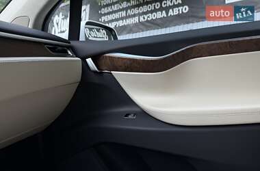 Внедорожник / Кроссовер Tesla Model X 2017 в 