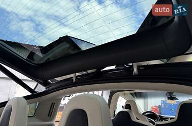 Внедорожник / Кроссовер Tesla Model X 2017 в 