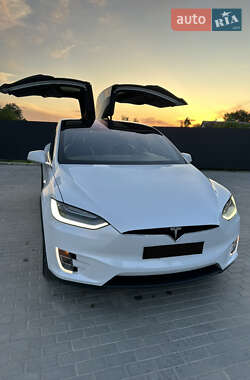 Внедорожник / Кроссовер Tesla Model X 2020 в 