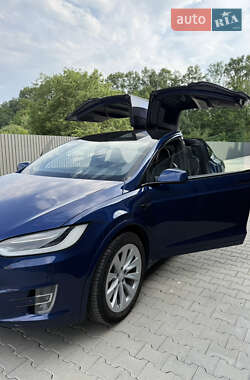 Внедорожник / Кроссовер Tesla Model X 2017 в 