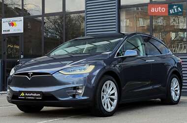 Внедорожник / Кроссовер Tesla Model X 2018 в 