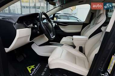 Внедорожник / Кроссовер Tesla Model X 2018 в 