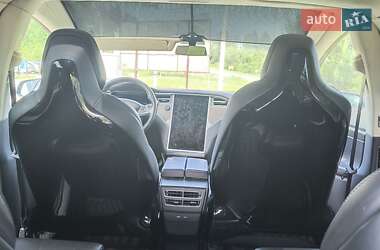 Внедорожник / Кроссовер Tesla Model X 2016 в 