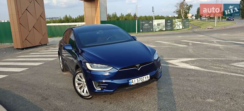 Внедорожник / Кроссовер Tesla Model X 2017 в 