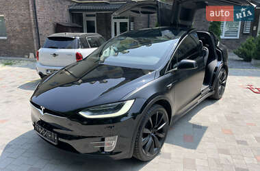 Позашляховик / Кросовер Tesla Model X 2018 в 