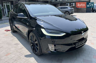 Позашляховик / Кросовер Tesla Model X 2018 в 
