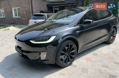Позашляховик / Кросовер Tesla Model X 2018 в 