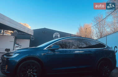 Внедорожник / Кроссовер Tesla Model X 2018 в 