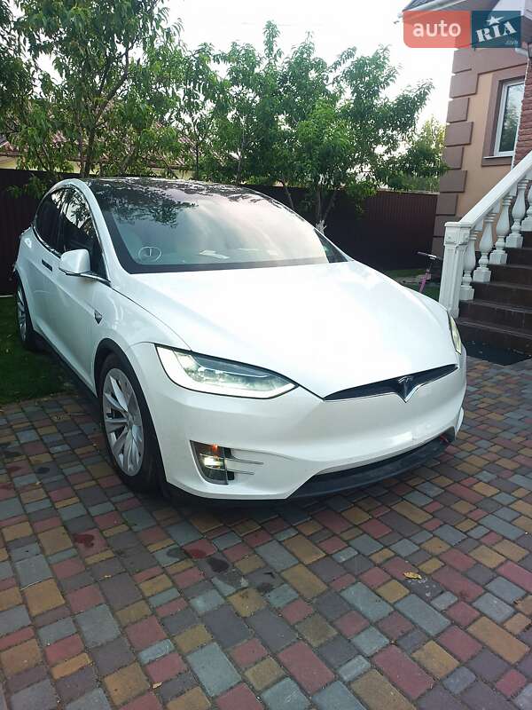 Позашляховик / Кросовер Tesla Model X 2020 в Києві фото 5 Позашляховик / Кросовер Tesla Model X 2020 в Києві