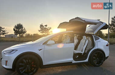 Позашляховик / Кросовер Tesla Model X 2018 в 