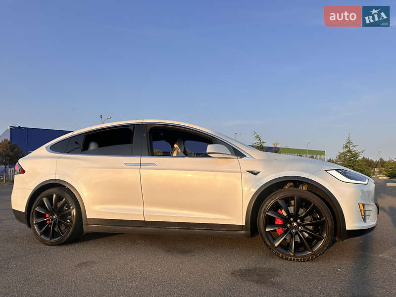 Позашляховик / Кросовер Tesla Model X 2018 в Одесі