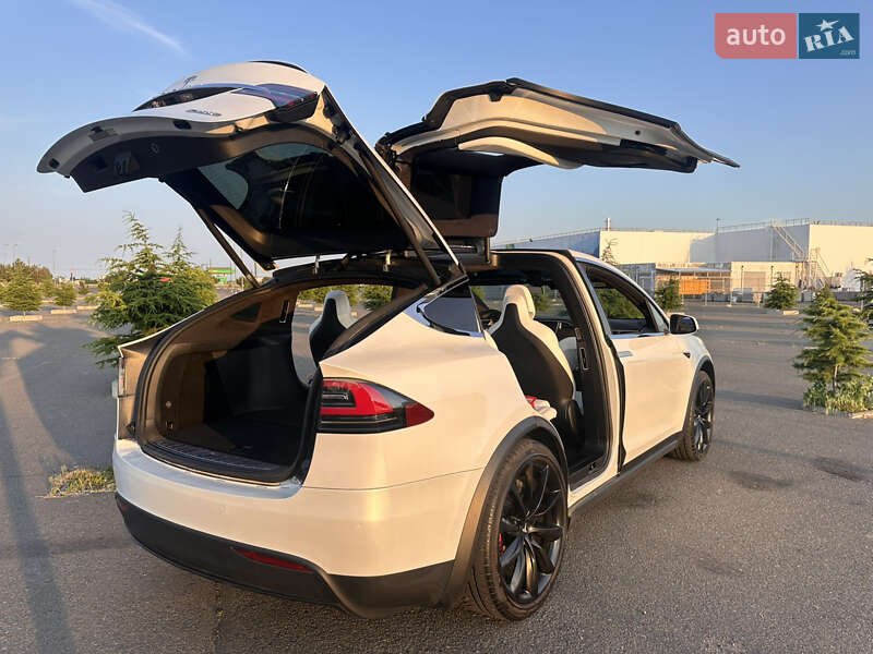 Позашляховик / Кросовер Tesla Model X 2018 в Одесі